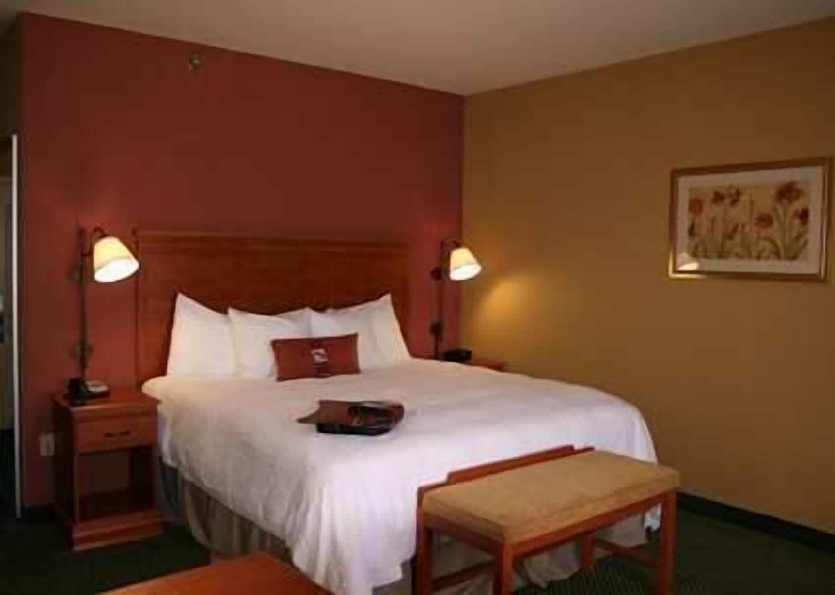 Hampton Inn Garden City Exterior foto